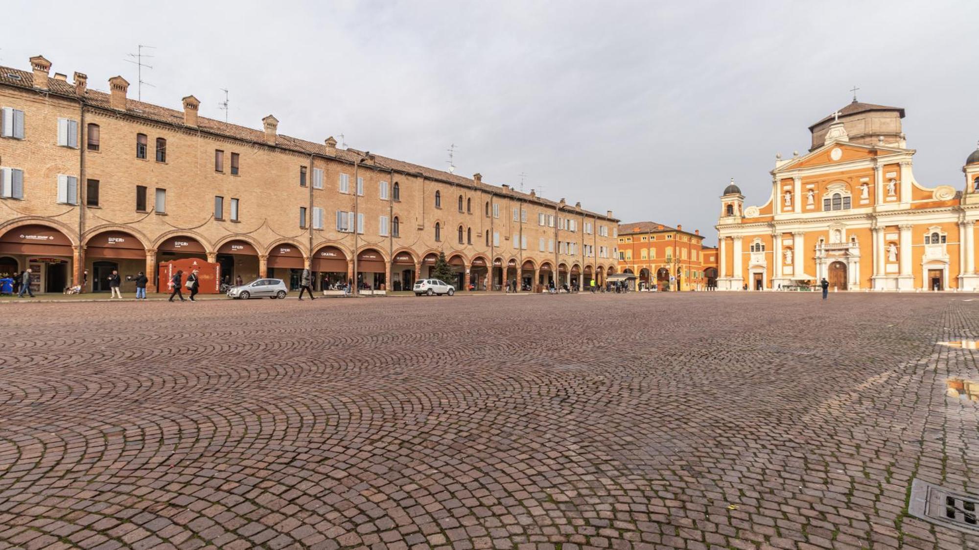 Piazza Martiri-In Pieno Centro Sotto Al Castello Daire Carpi Dış mekan fotoğraf